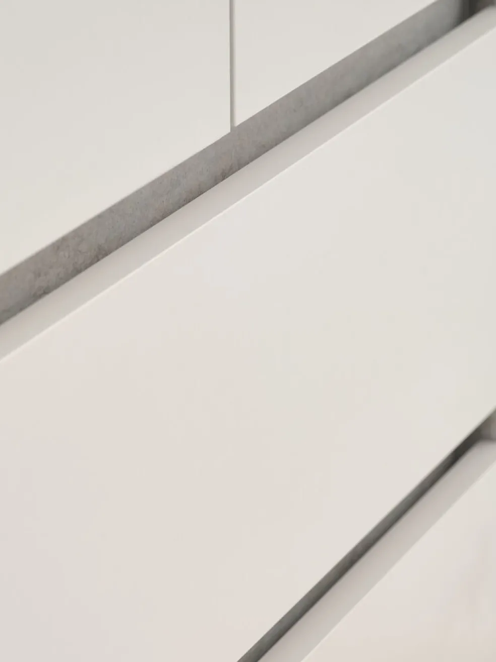BILLUNDArmoire BILLUND 80x193 2 portes 2 tir. colo. travertin/beige