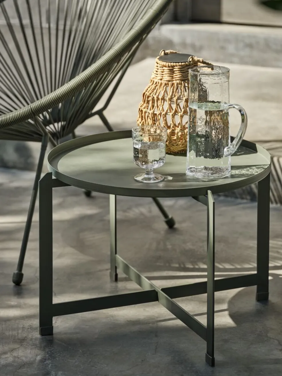 BORRETable d'appoint BORRE Ø50xH40 vert olive