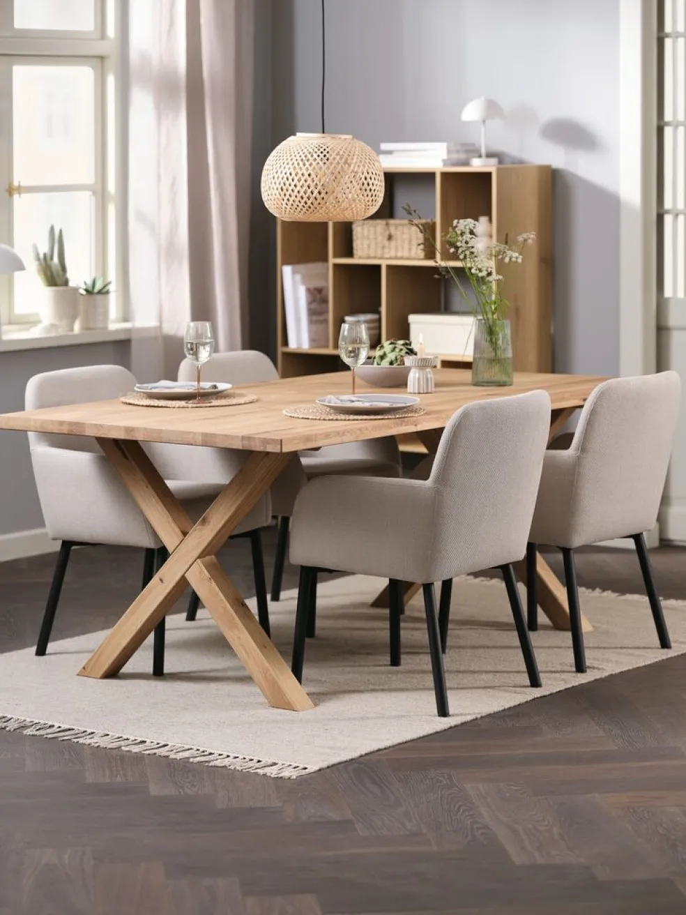 GRIBSKOV + SOTTRUPGRIBSKOV L180 table chêne naturel + 4 SOTTRUP chaises beige