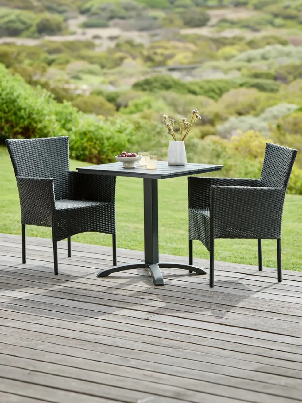 HOBRO + AIDTHOBRO L70 table + 2 AIDT chaises noir