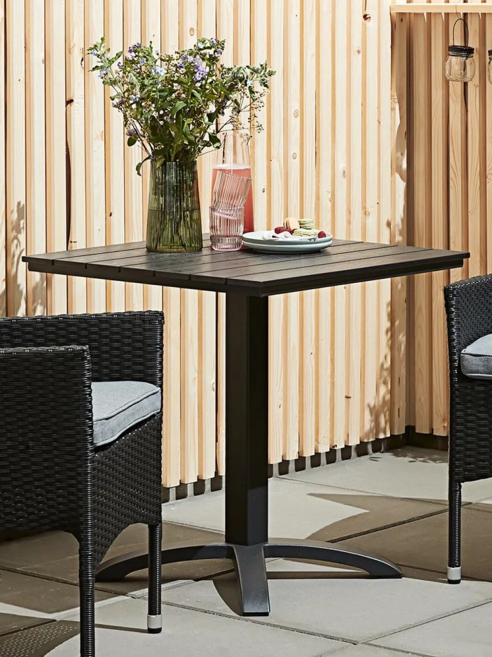 HOBROTable bistrot HOBRO l70xL70 noir