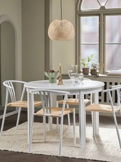 KIRKEBY + GUDERUPKIRKEBY Ø110 table blanc + JYDERUP chaises blanc/naturel
