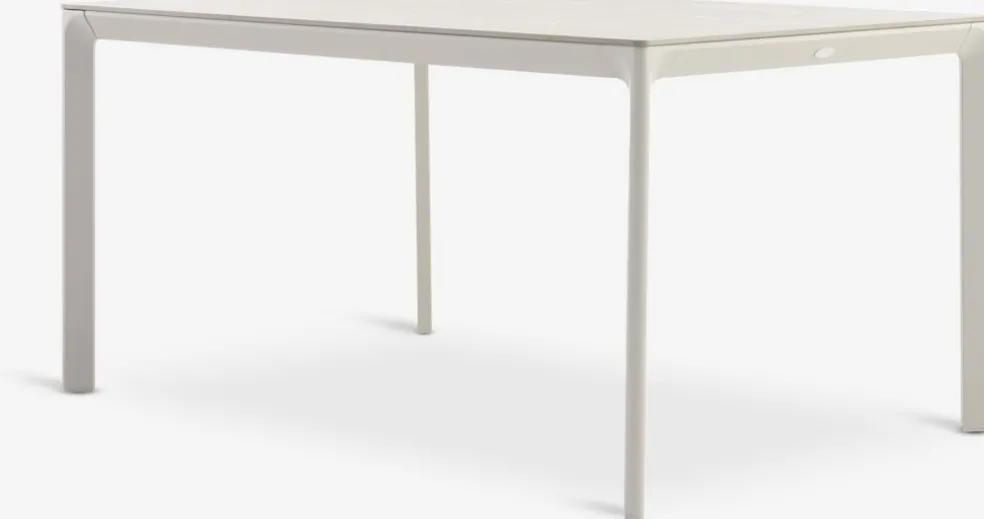 KUMLA + TAGMARKKUMLA L150 table + 4 TAGMARK chaiess beige