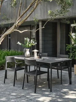 KUMLATable de jardin KUMLA l95xL200 gris