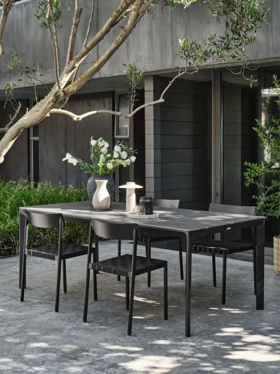 KUMLATable de jardin KUMLA l95xL200 gris