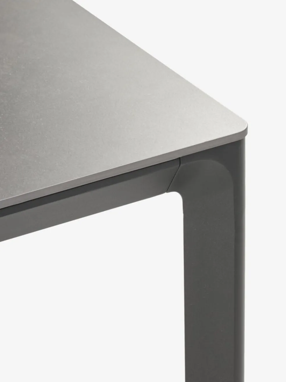 KUMLATable de jardin KUMLA l95xL150 gris