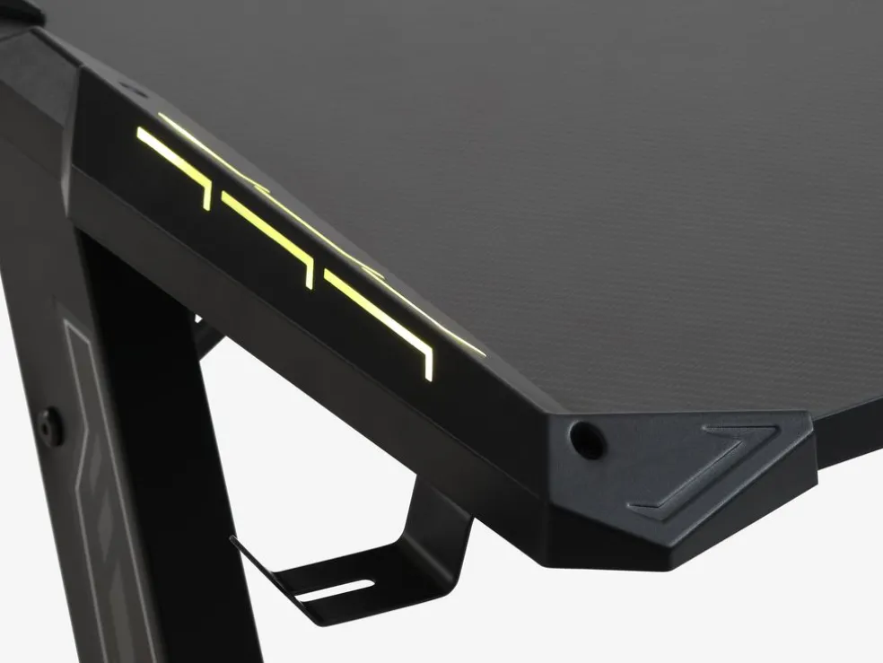 LINDHOLMGoldBureau gaming LINDHOLM a/LED et porte-gobelet noir