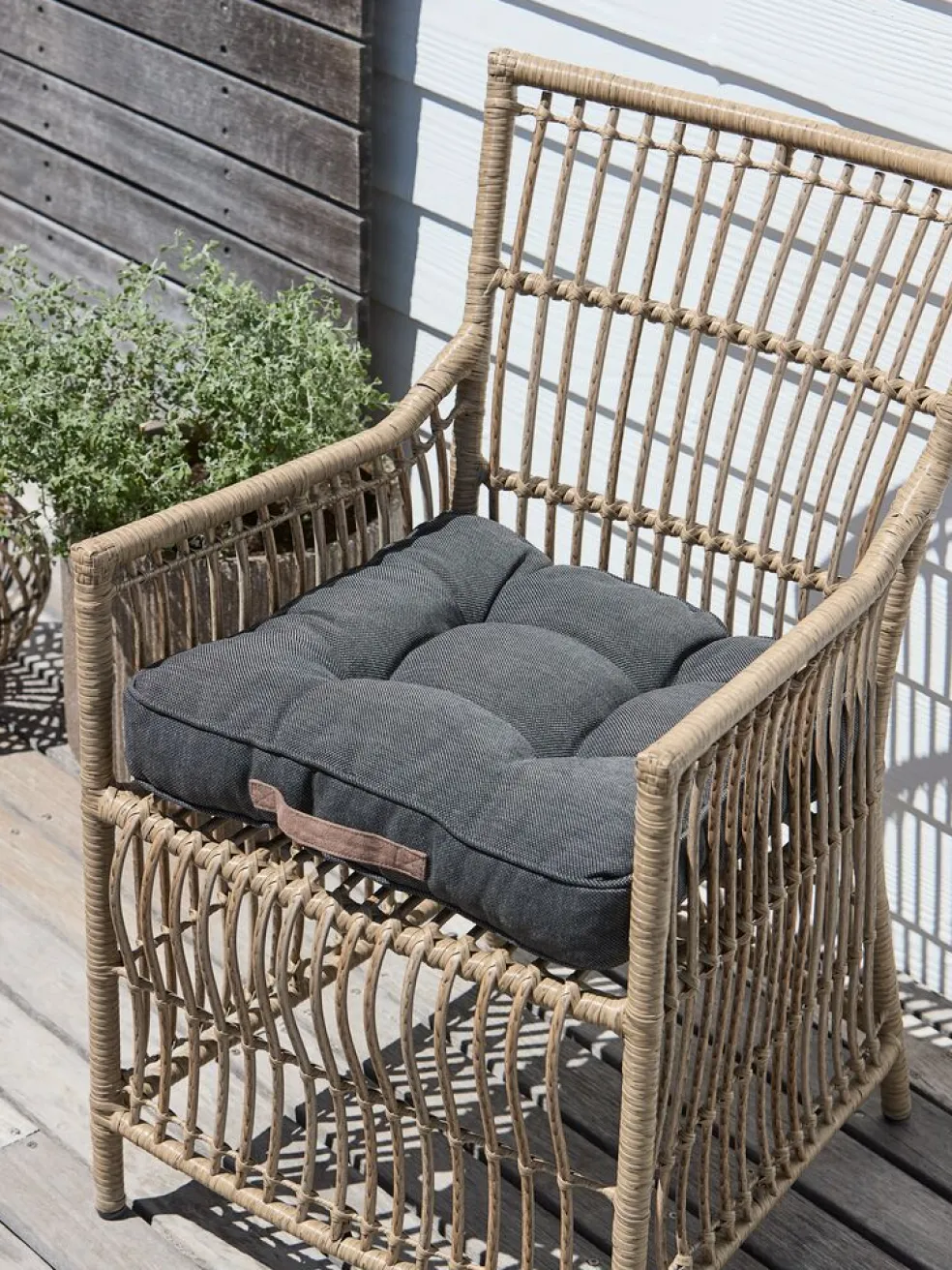 LYTTESHOLMCoussin de jardin pour chaise LYTTESHOLM gris foncé
