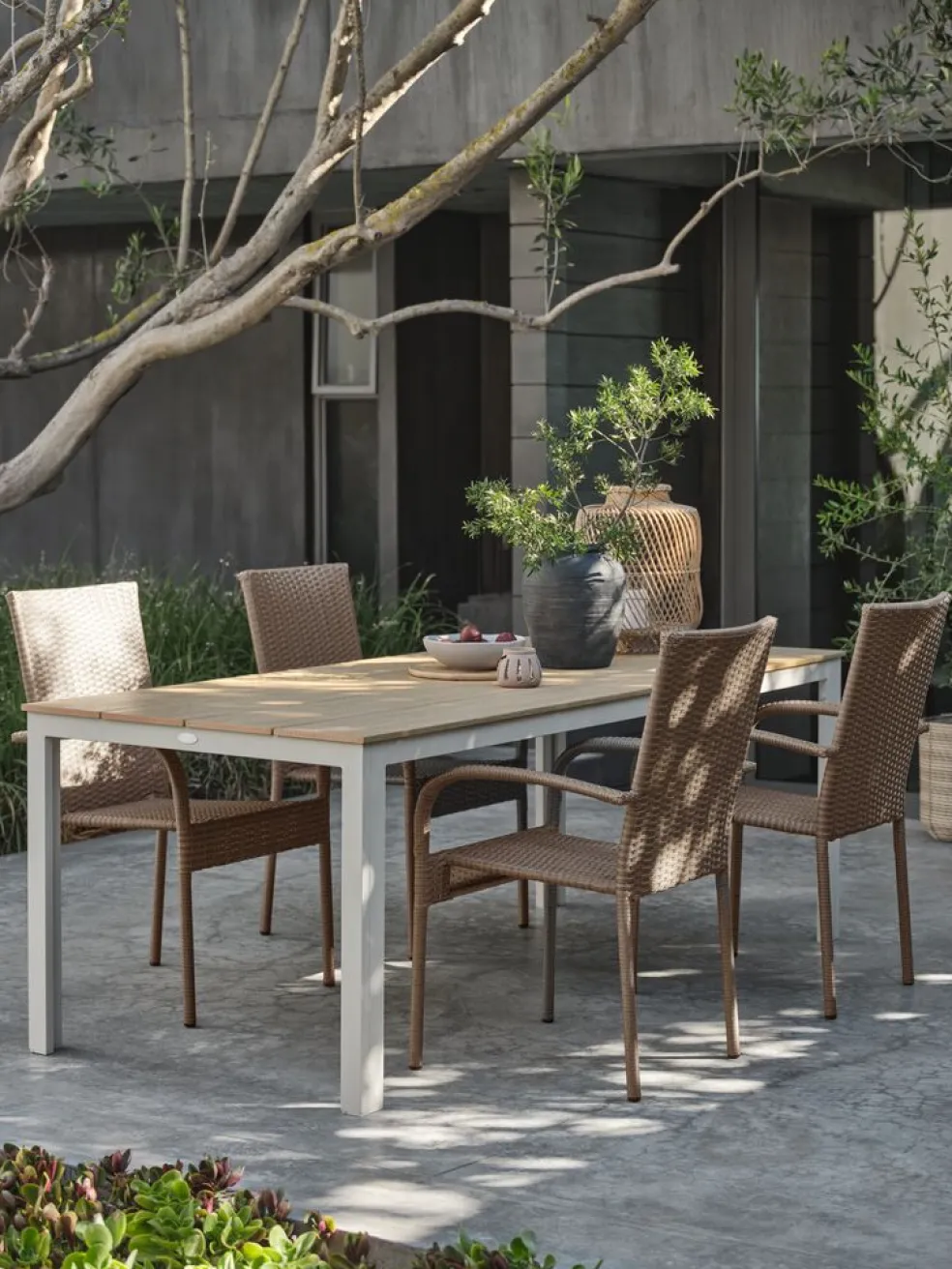 MARIELYSTTable de jardin MARIELYST l90xL205 beige