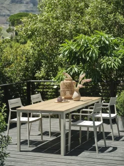 MARIELYSTTable de jardin MARIELYST l90xL205 beige