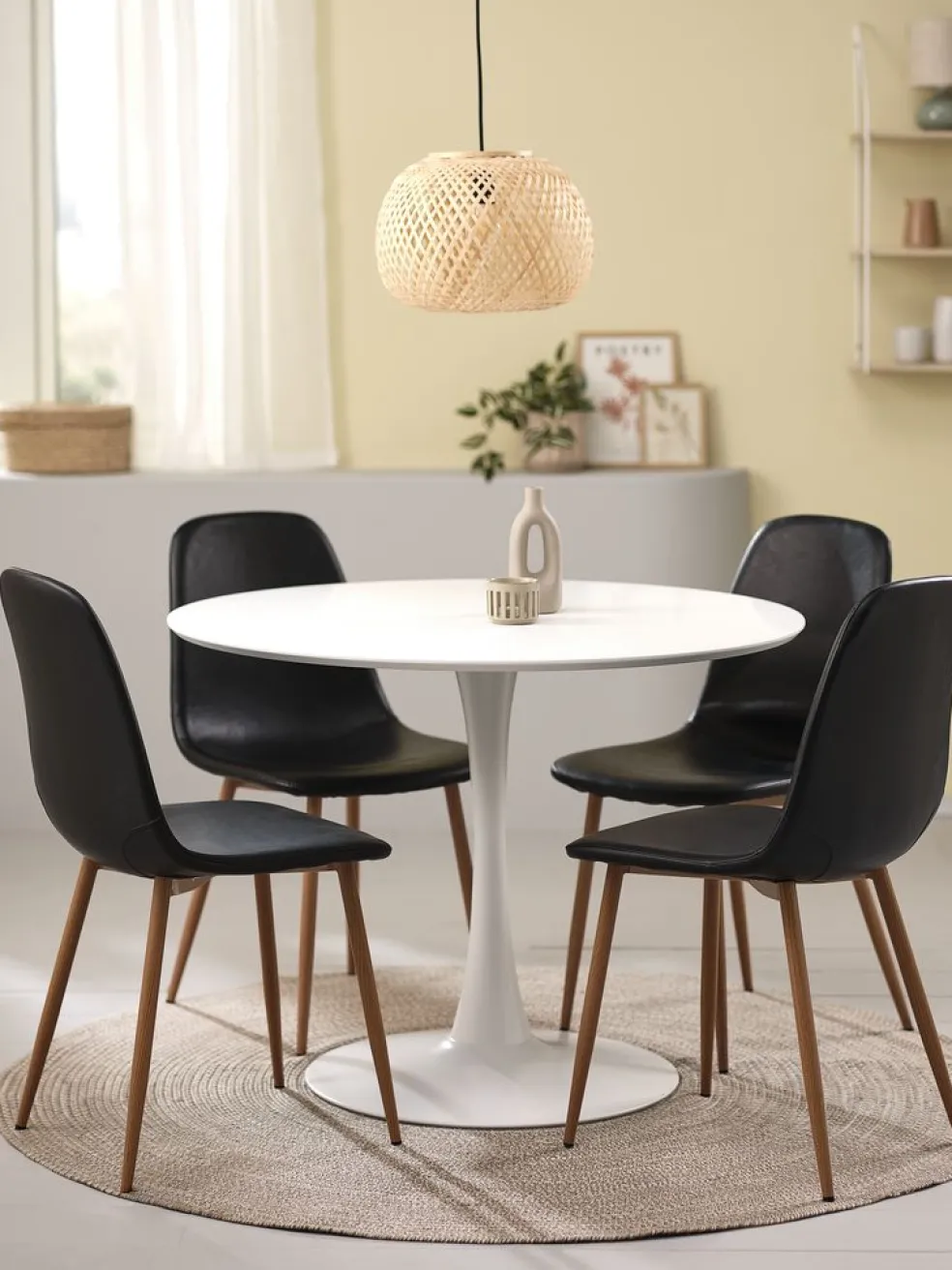 RINGSTED + JONSTRUPRINGSTED Ø100 table blanc + 4 JONSTRUP chaises noir
