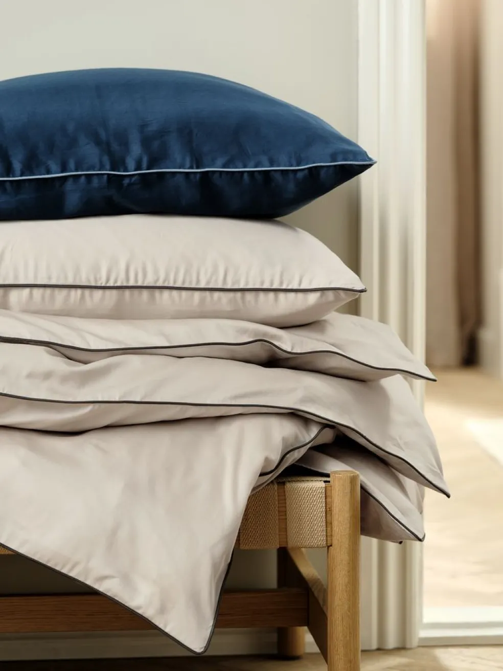 SANNAGoldParure de lit Satin SANNA 240x220 sable