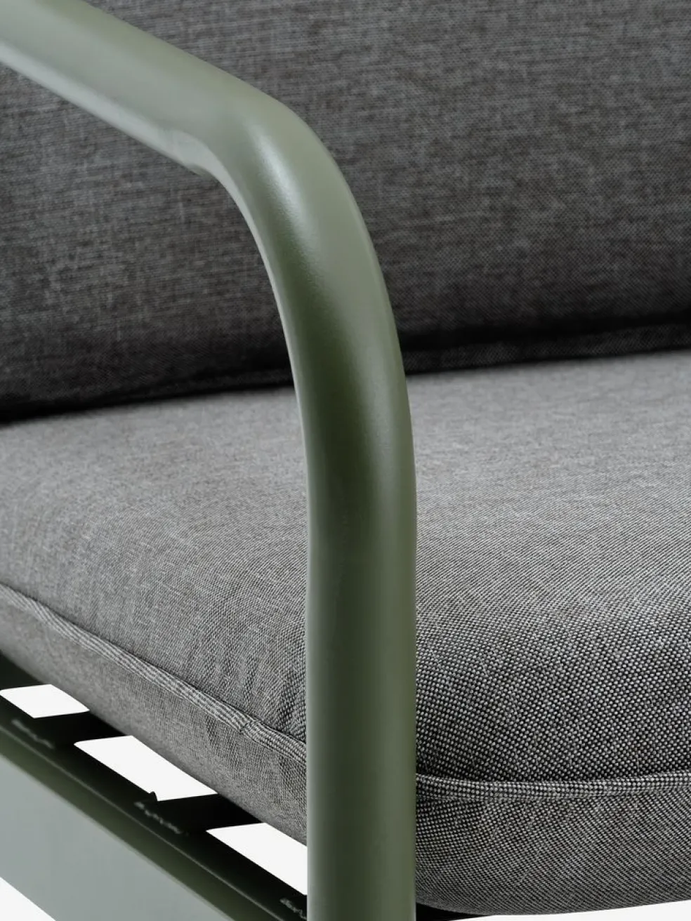 TEGLUMEnsemble lounge TEGLUM 4,5 personnes vert olive