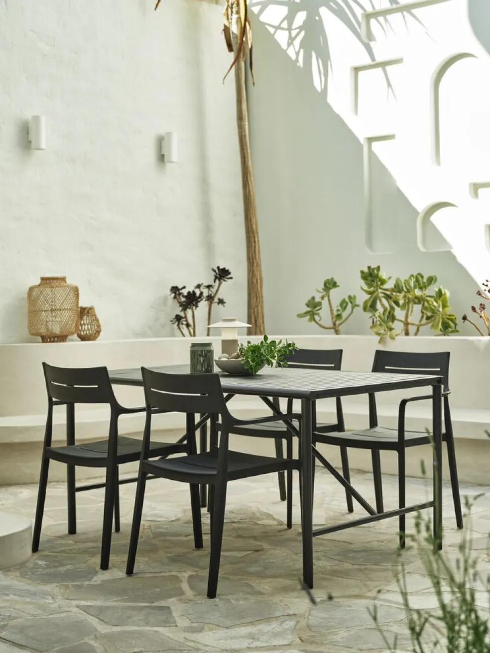 VIERLI + INGSTRUPVIERLI L149 table + 4 INGSTRUP chaises noir