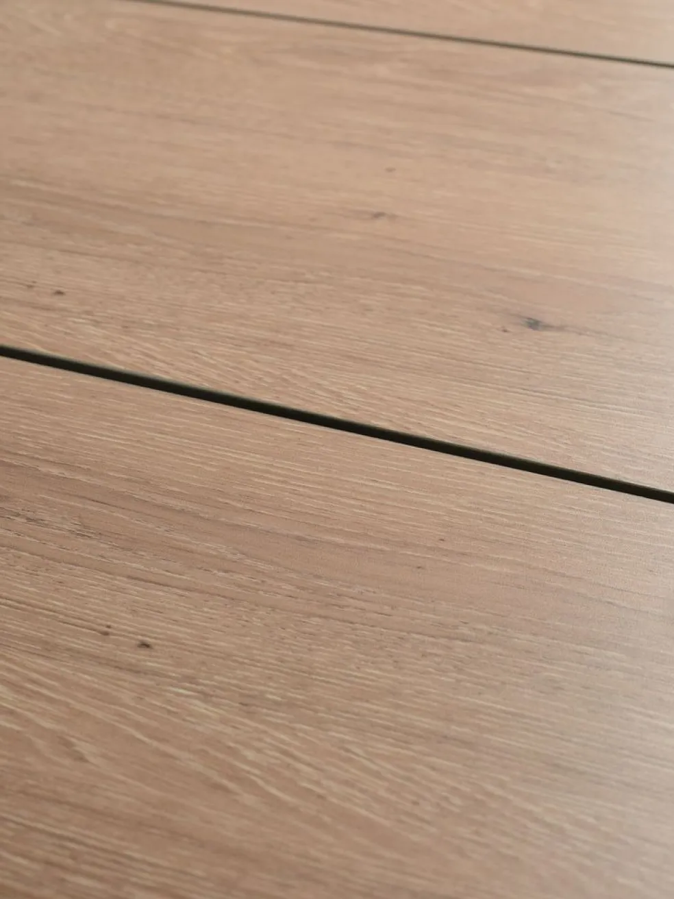YPNASTED + LOMMAYPNASTED L215 table naturel + 4 LOMMA chaises noir